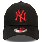 Capace New Era 9FORTY Essential NY Yankees Black Red Adjustable cap